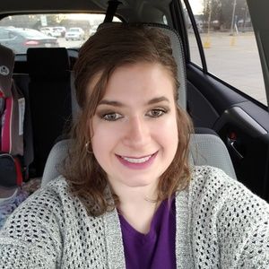 Meet your Posher, Maci